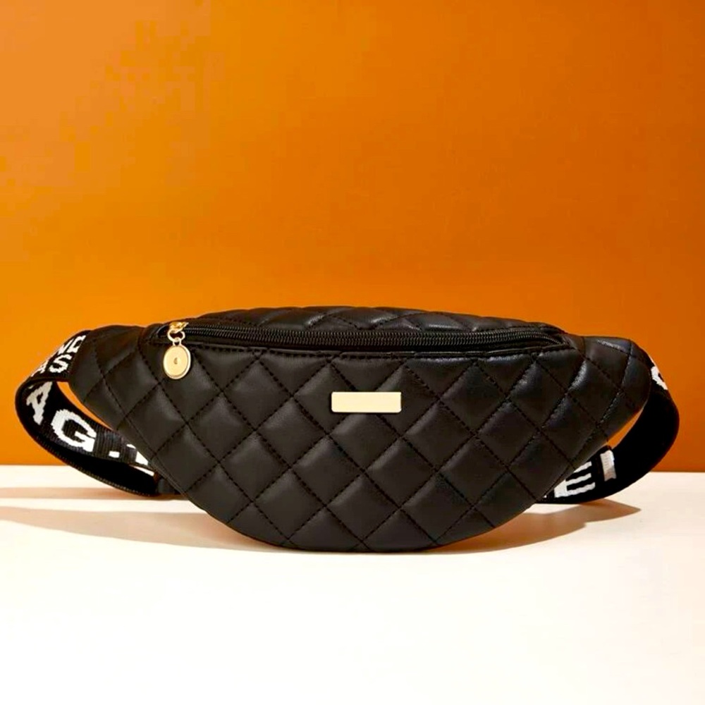 Black Quilted Fanny